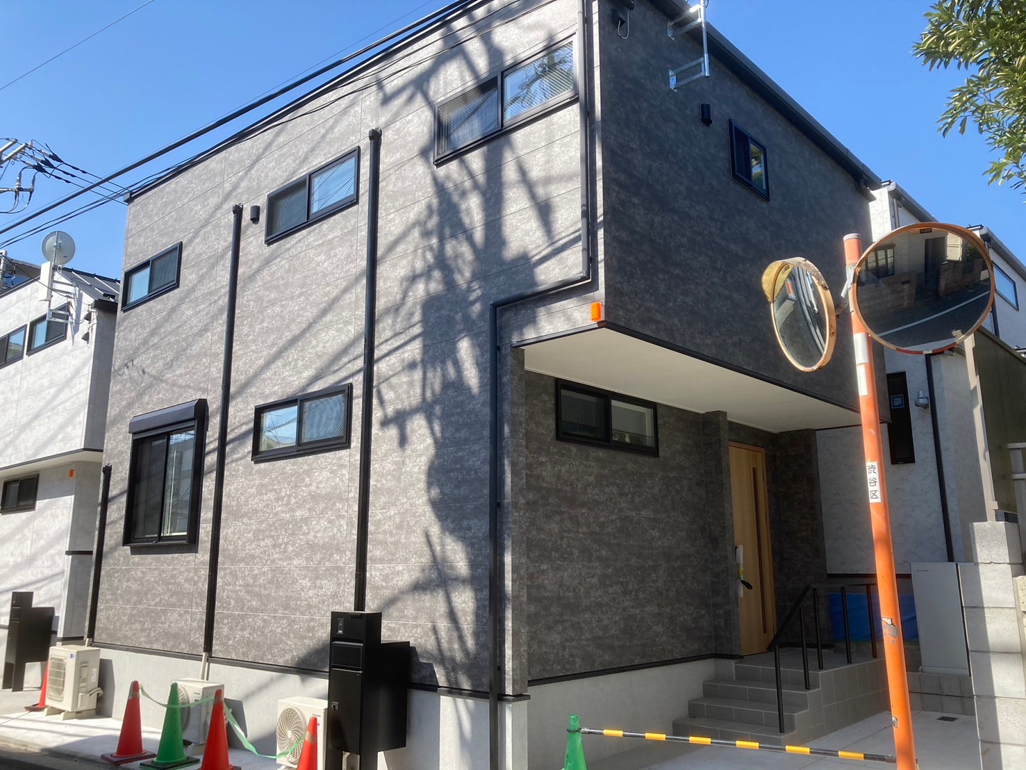 渋谷区　C様邸　KMEW　FLATDESIGNPANEL　ﾌｨｴﾙﾃ　窯業系外壁材