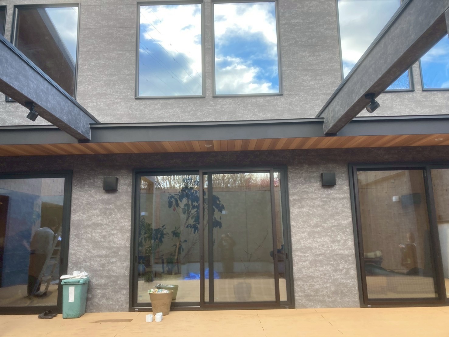 小金井市　E様邸　KMEW　ﾌﾗｯﾄﾃﾞｻﾞｲﾝﾊﾟﾈﾙ　ﾌｨｴﾙﾃ　ﾆﾁﾊ　軒天14　木目調